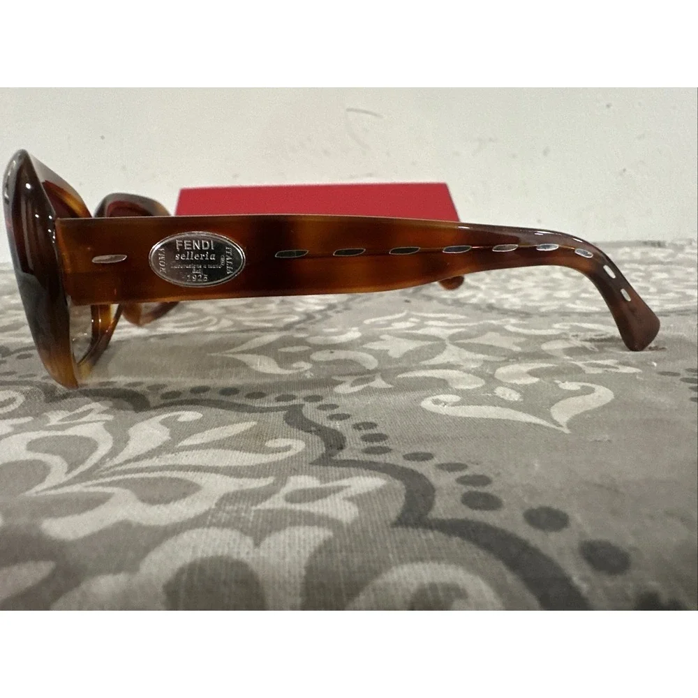 New Authentic Women's Fendi FS5182 Sunglasses 56-18-214 135